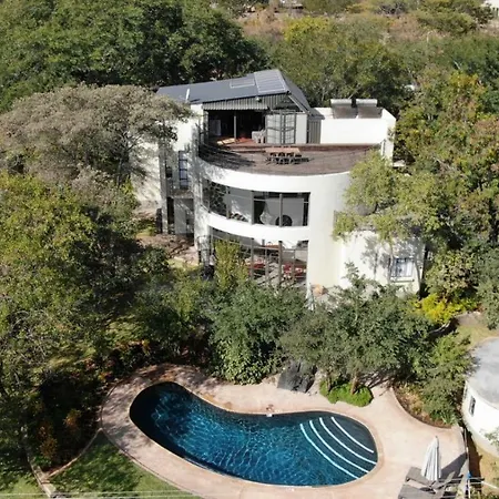 528 Victoria Falls Guest House-3
